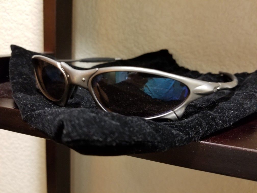 Oakley Penny X-metal Juliet Romeo for Sale in San Bruno, CA - OfferUp