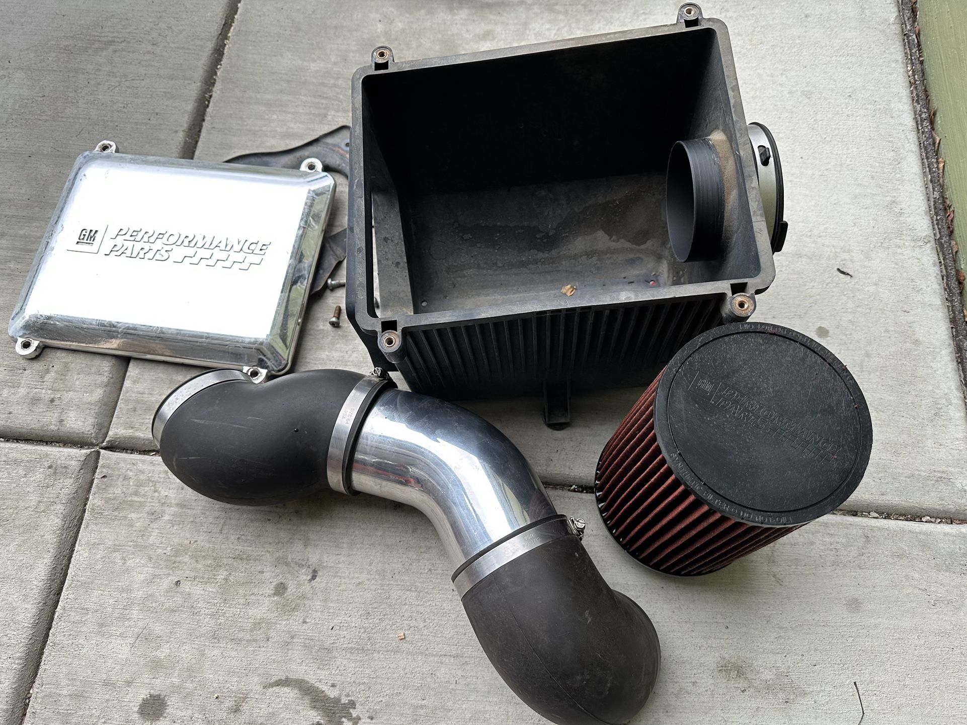 GM Performance Cold Air Intake CAI 07-13 Chevy Silverado or GMC Sierra