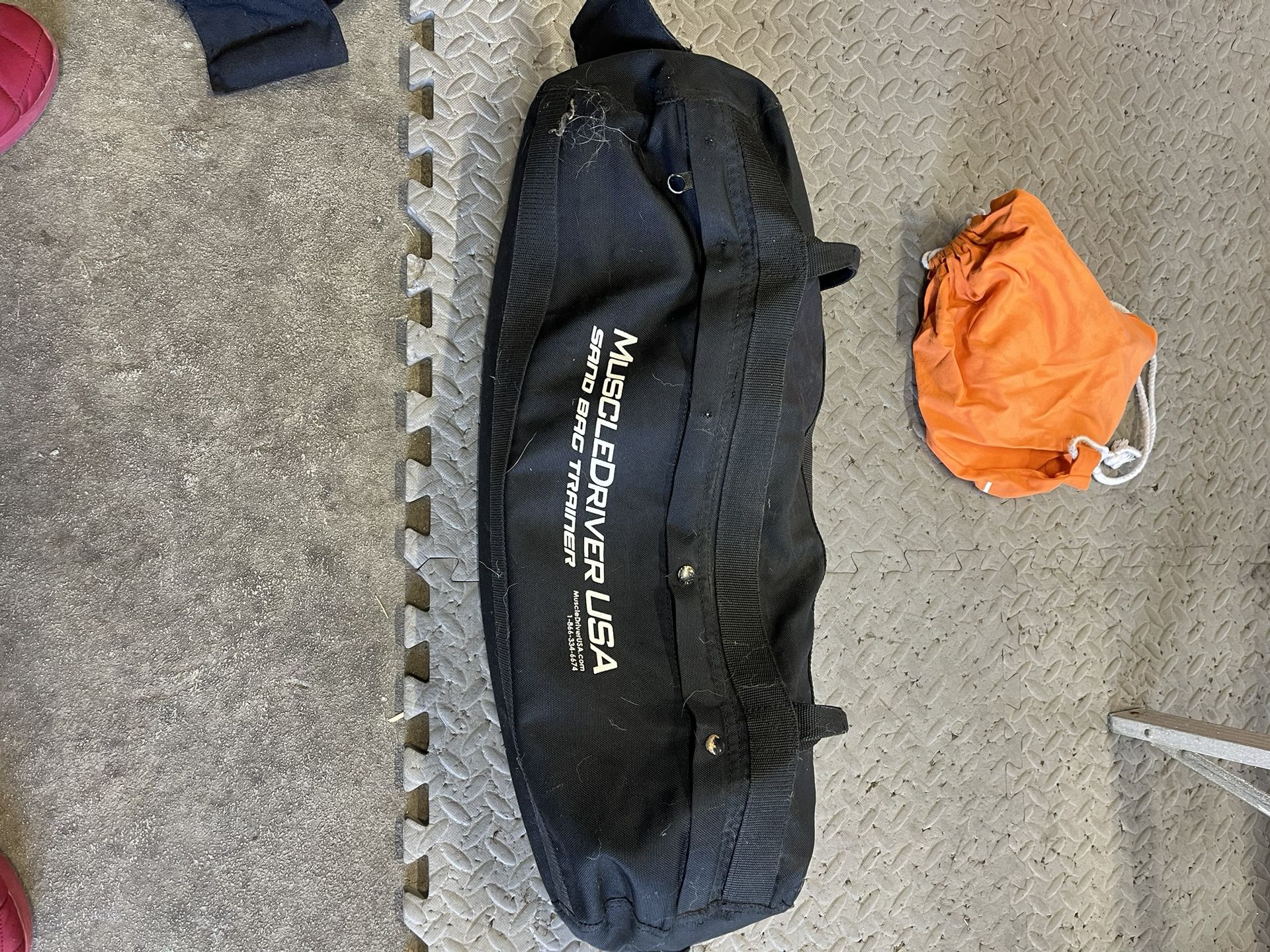 Sandbag 70lb Can Be Made Heavier.
