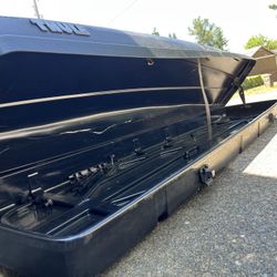 Thule Box (broken)