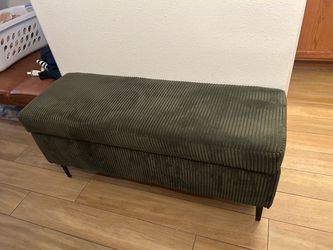 Green bench