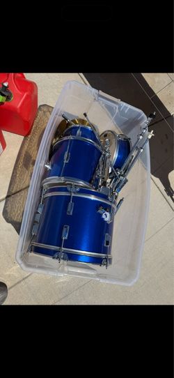 Union 5-Piece Drum Set Complete Kit – Blue – Great Condition