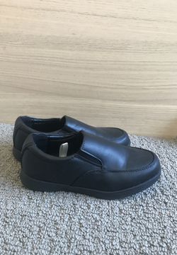 BOYS Dress shoes SZ 2