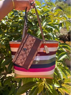 Coach Legacy Tote Bag W wallet