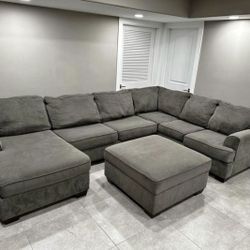 GORGEOUS SECTIONAL 