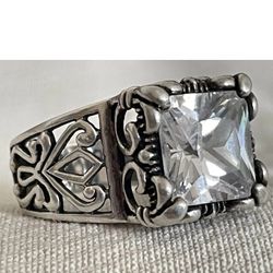 Silpada Sterling Silver "UPTOWN" LARGE CZ RING- SZ7