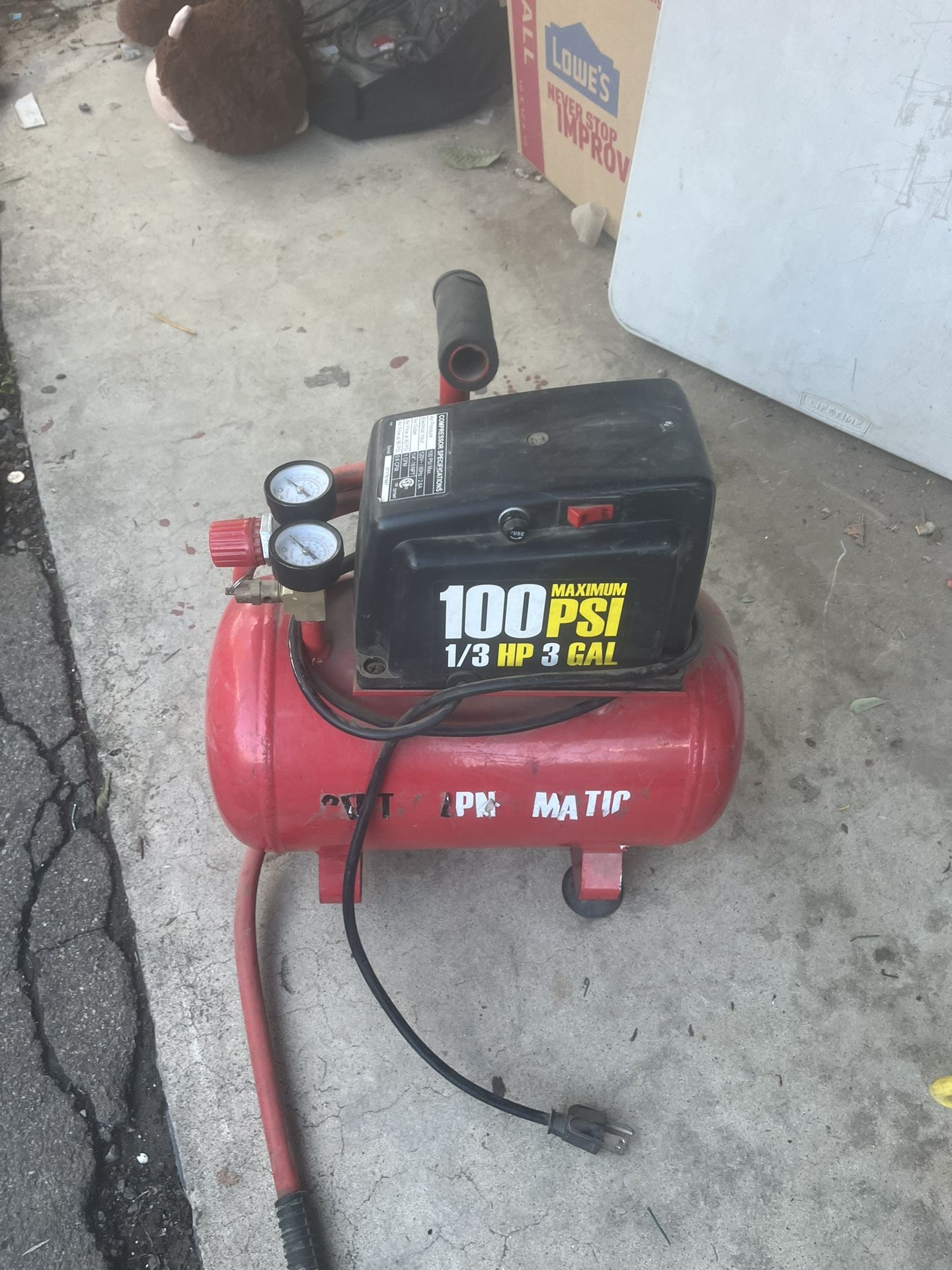 Small air compressor