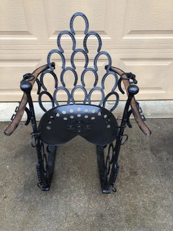 Horseshoe Rocking Chair 
