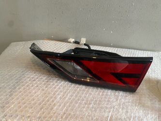 2020-2023  Nissan Sentra right trunk light