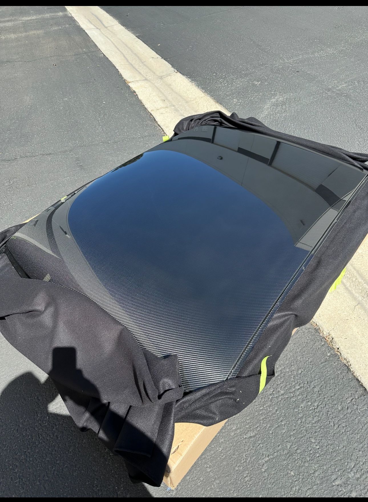 Dodge Challenger Carbon fiber Roof
