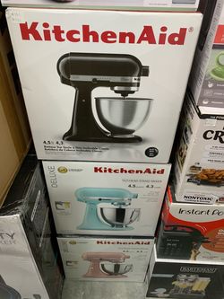 KitchenAid Classic 4.5 Qt Tilt-Head Stand Mixer