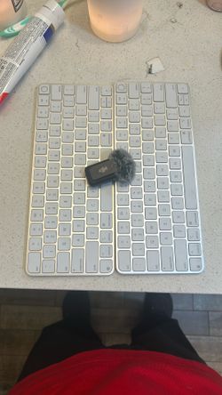 Apple Keyboard / Mic