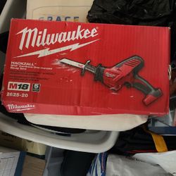 Hawk saw Milwaukee M18 Tool Only 