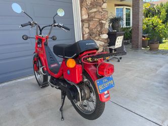 Vintage 1980 Vespa Piaggio grande Moped