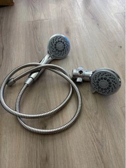 Dual shower head system