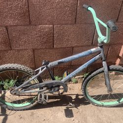 (Need Gone Now) Mountain Bikes & Kids Bicycles For Project Fixing