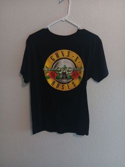 GUNS AND ROSES T- SHIRT