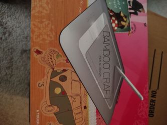 Wacom drawing tablet and pen
