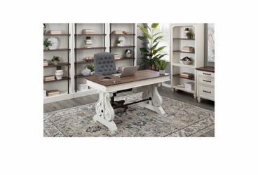 Beautiful Laurel Desk Set – $750