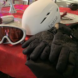 Bolle Child/Junior  Ski/Snowboard Helmet, Bolle Goggles And Gloves