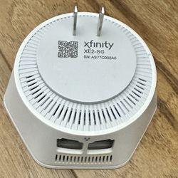 Xfinity X-Fi Pod 2nd Gen WiFi Extender - Model XE2-SG