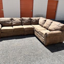 Beautiful Brown Sectional!