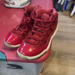 Kids Air Jordan Retro 11 Size 2 1/2 Red