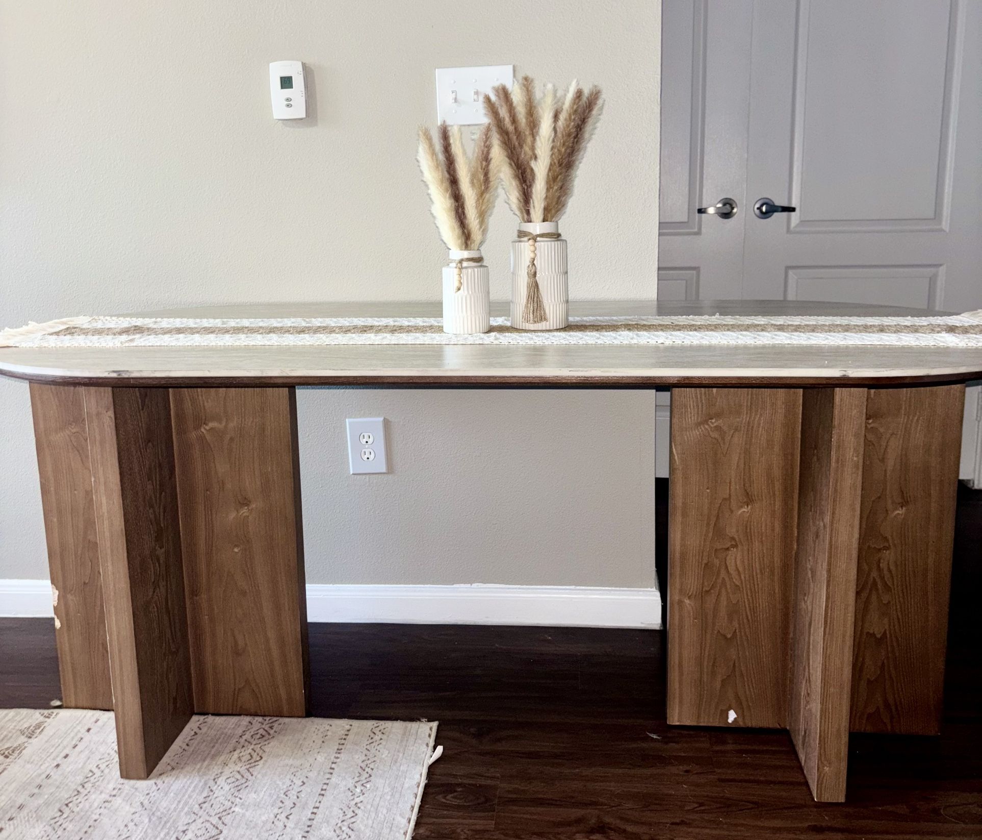 Modern Oval Dining Table – Synthetic Stone Top & Solid Wood Base