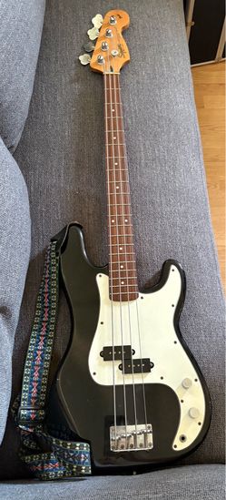 Squier Precision Bass