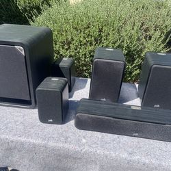 Polk Audio Signature Series 5.1 Home Theater Speaker Set – HTS10 Sub + S10/S15 Surrounds + S35 Center – Excellent Condition