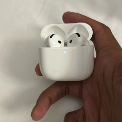 Apple AirPod 4 w/ Noise Cancellation 