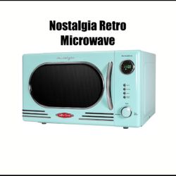 New Open Box Nostalgia 1000 Watt 1.1 Cu Ft Retro Countertop Microwave Oven, Aqua