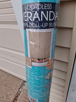 Cordless Veranda Vinyl Roll-up Blind