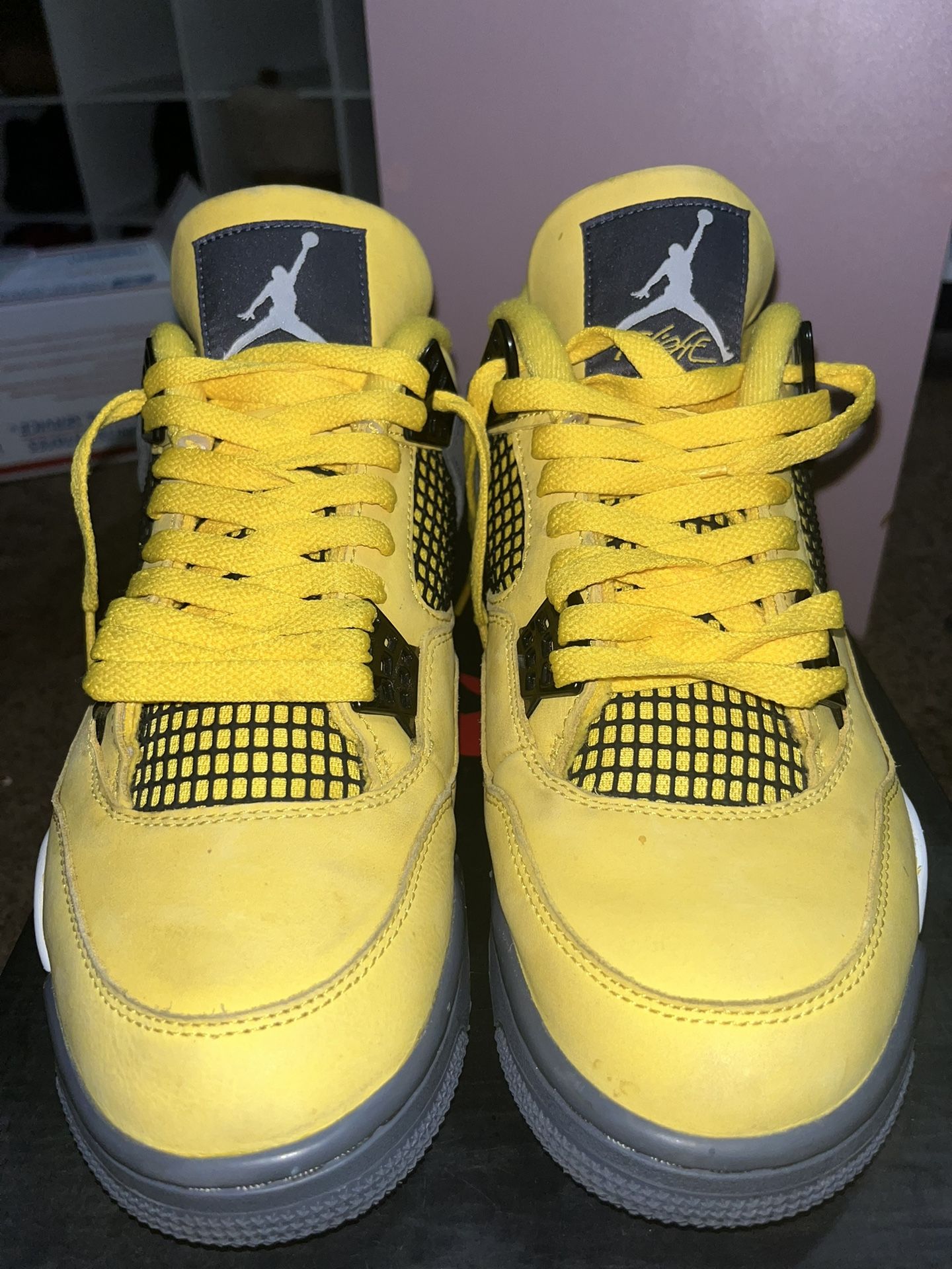 Size 8.5M Retro 4 Lighting (2021) - Pre Owned, Rep Box
