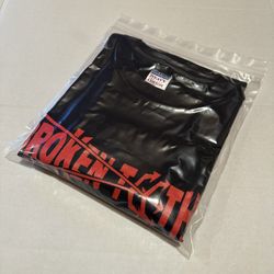 WTS Broken Teeth Band Tee