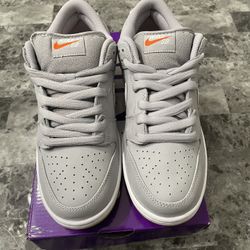 WOLF GREY/WHITE-WOLF GREY GRIS LOUP/GRIS LOUP/BLANC