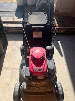 216 commercial Honda lawn mower