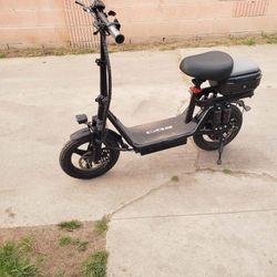 Black Man Electric Scooter Ebike 25mph 40miles range 1000watts 0050miles still brand new Conditions. All work 100%  used to worth $1000!. I want $500!