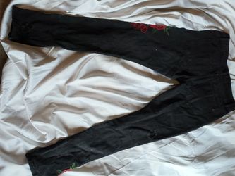 Reckless Black (Rose)Jeans