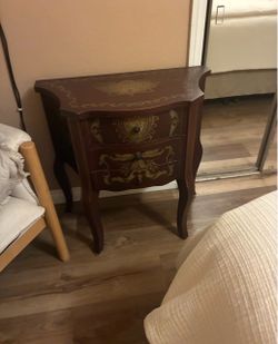 2 Night stand