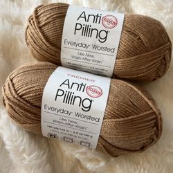 Annie’s Kit Clubs Premier Anti Pilling Everyday Worsted 3.5 Oz Yarn Fawn Lot 2
