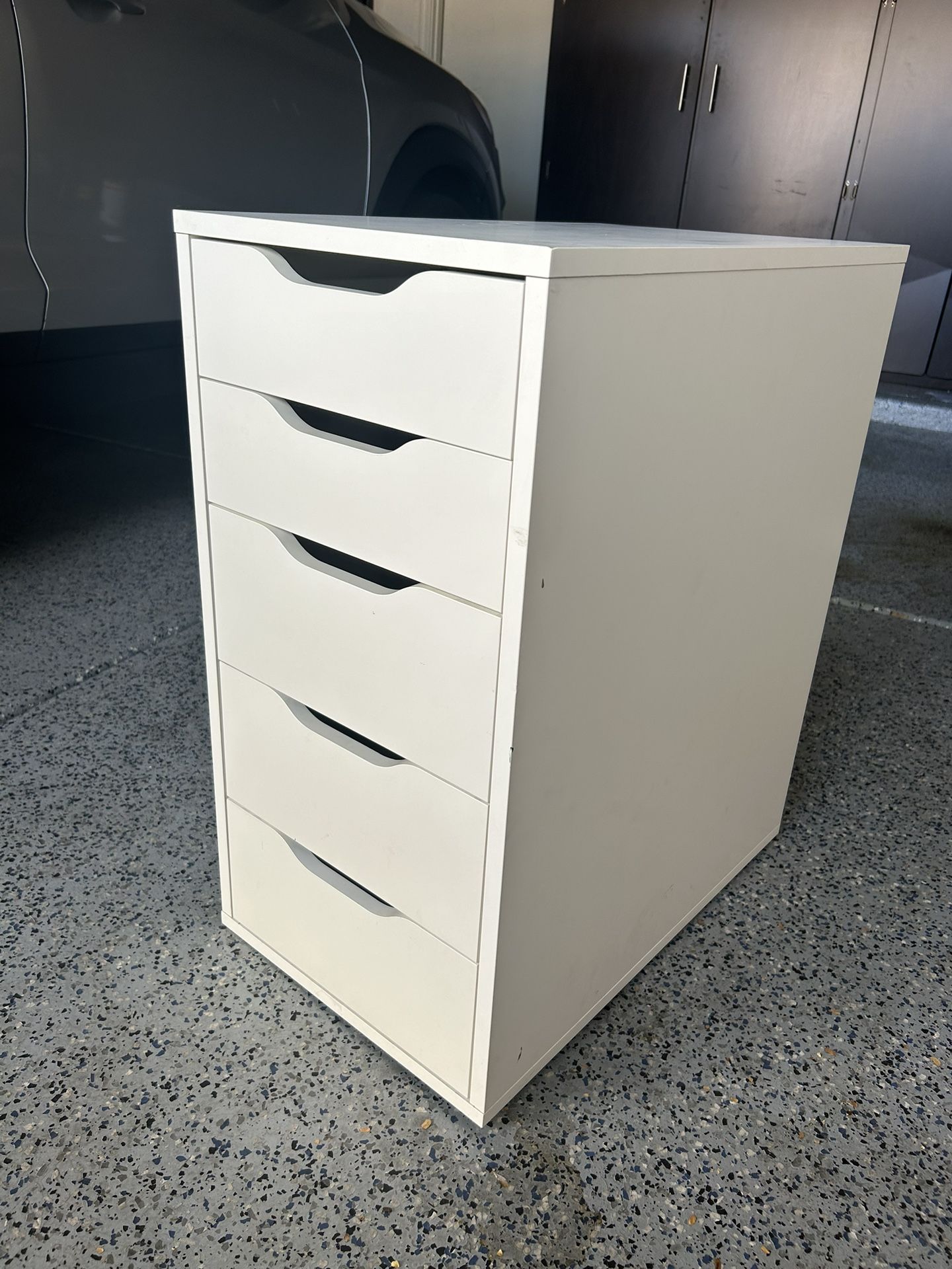Modern White Storage Drawer Unit