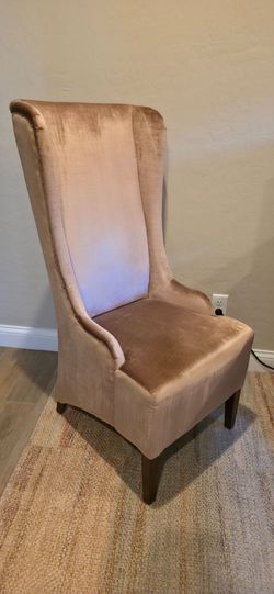 Chair (velvet soft)