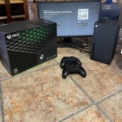 Xbox Series X 1 TB storage And 2 Controllers