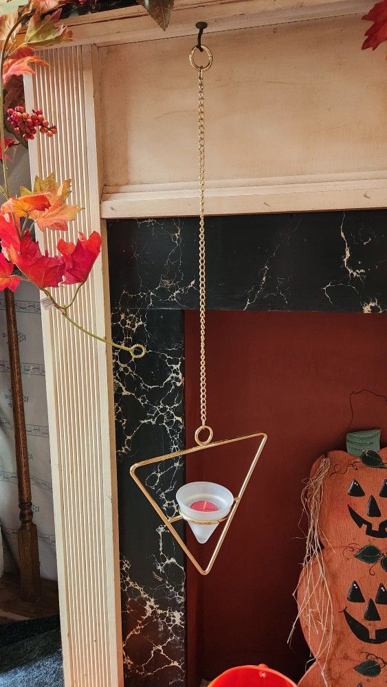 Vtg Partylite Gold Tone Metal Triangle Hanging Plant Pot Candle Holder