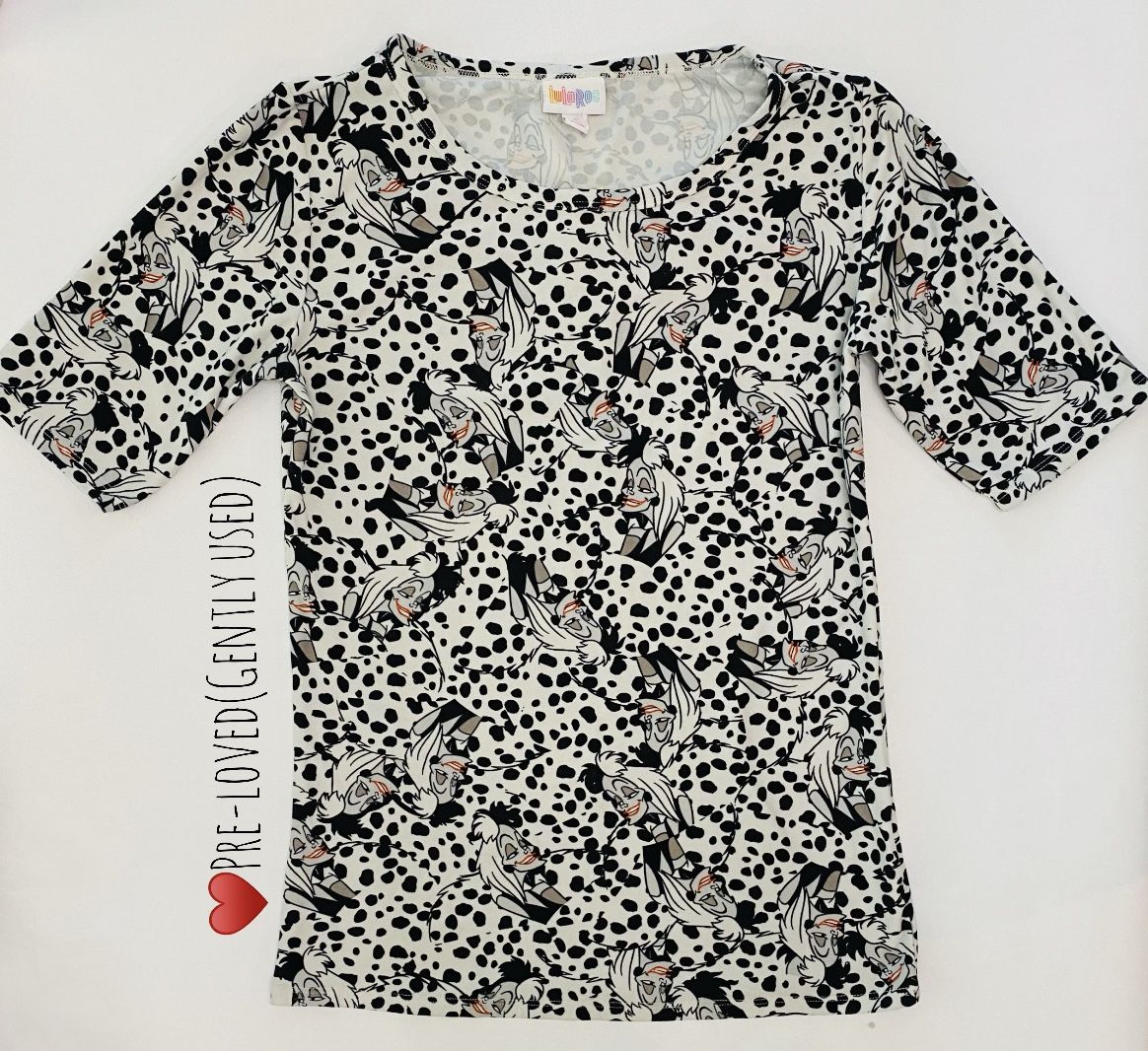 Pre Loved (Gently used) Disney LulaRoe Cruella Deville Womens Small Shirt