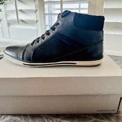 Unlisted By Kenneth Cole