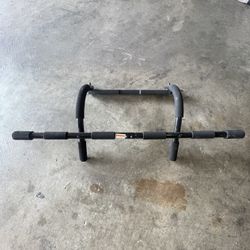 Pull Up Bar