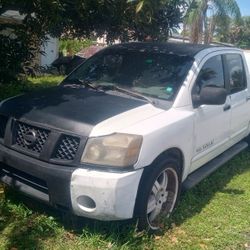 2005 Nissan Titan