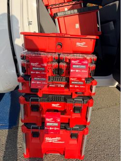 Milwaukee Packout Rolling Set up